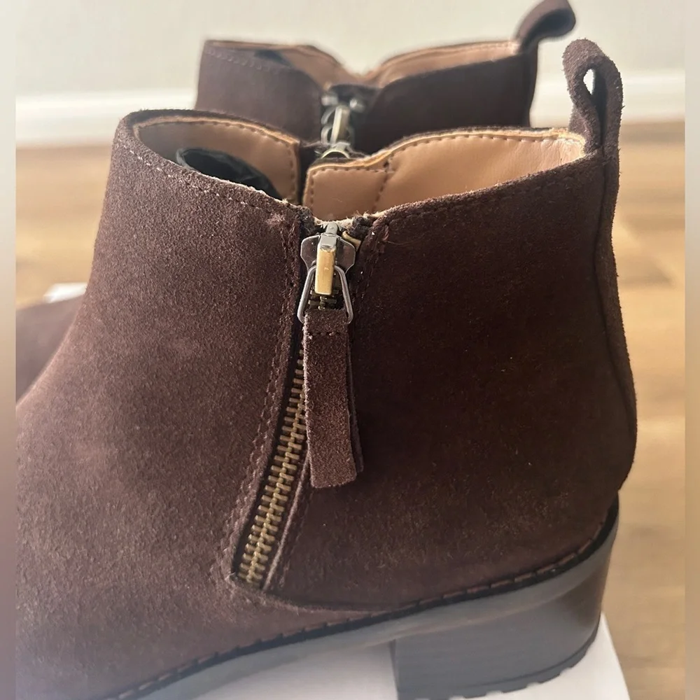 Blondo Samara Waterproof Ankle Boots – Brown Suede – Size 8 – New in Box
